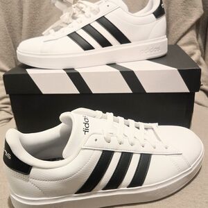 Adidas Grand Court 2 Sneakers. Women Size 8. Brand New In Box. White/navy